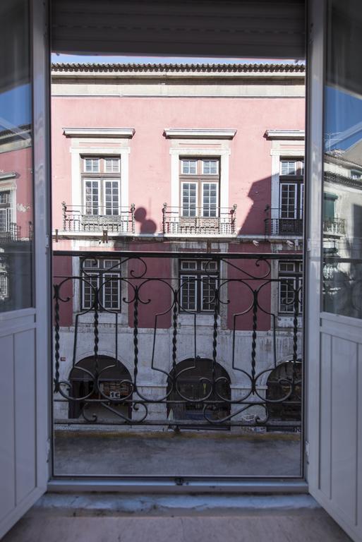 Downtown Doll'S House Apartment Lisbon Bagian luar foto